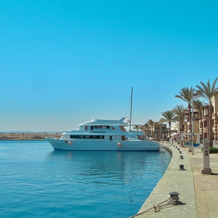 Yacht lifestyle moment